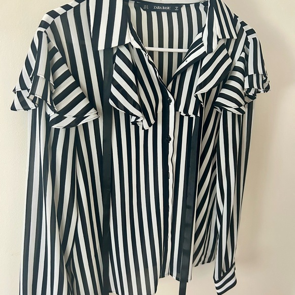 Zara Black and White Striped Ruffle Shirt - Picture 5 of 5